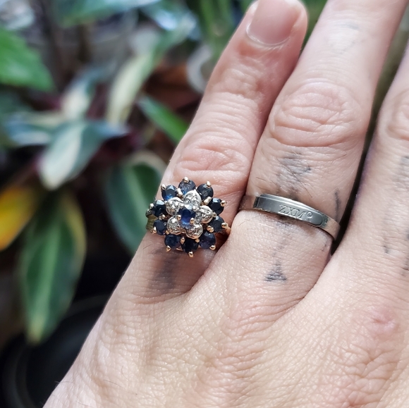 10k Saphire & natural dimond ring - Picture 3 of 3